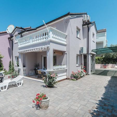 סרימה Zsa Zsa Holiday Home מראה חיצוני תמונה